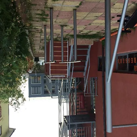 Hotel Tm Deluxe 3*