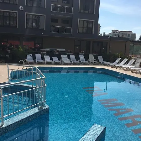 Tm Deluxe Hotel