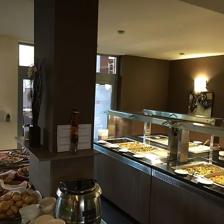 Tm Deluxe Hotel 3*